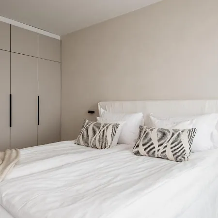 Borg Itsenaeisyydenkatu, Centre Spacious 2-room Apt, King Bed, Free Parking & Wifi *