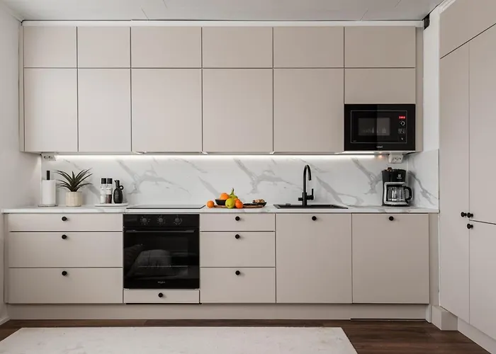 Borg Itsenaeisyydenkatu * Пори